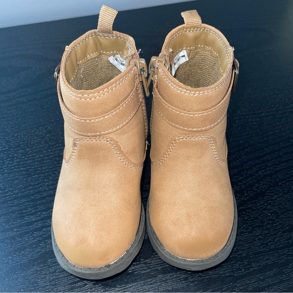Carters Baby Girl Booties Size 5M - Picture 5 of 12